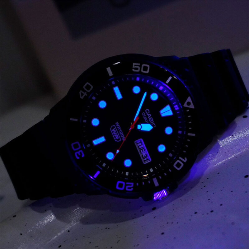 ساعت مچی کاسیو مدل CASIO MRW-230H-1E1