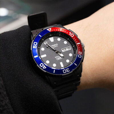 ساعت مچی کاسیو مدل CASIO MRW-230H-1E2