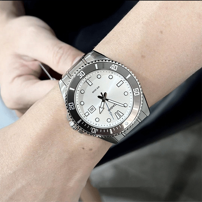 ساعت مچی کاسیو مدل CASIO MDV-107D-8A 